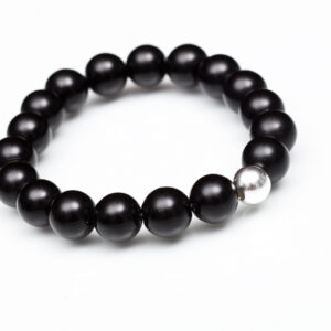 Armband med onyx och silver, 10 mm.